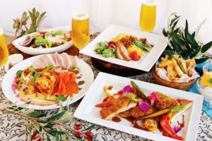 創作冷製パスタ｢冷製サラダパスタ ジャポネーゼソース｣､そして｢但馬牛と岩津ネギのコロッケ スクランブルエッグとデミグラスソース｣